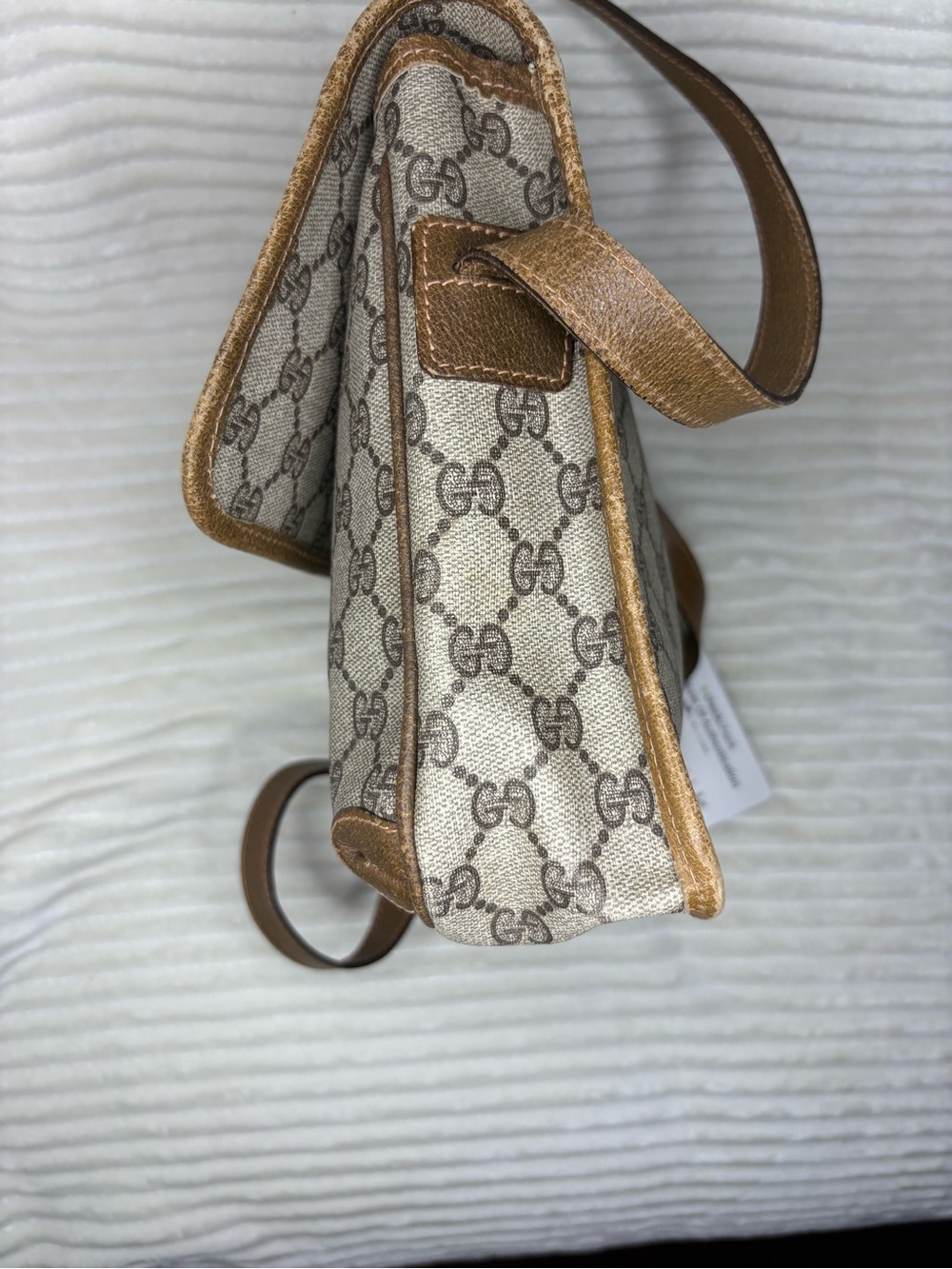 Gucci Vintage Crossbody Bag with COA - Picture 5 of 11